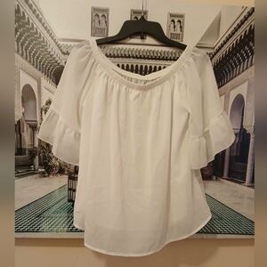 Elegant White Off-Shoulder Women's Top